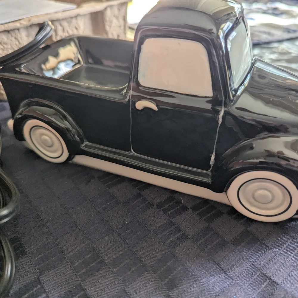 NIB Scentsy Black Truck Warmer with Vibrant Design